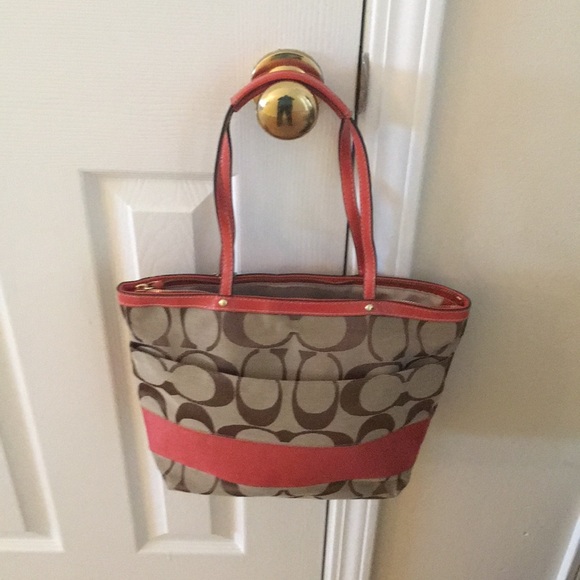 Women Coach handbag - Picture 4 of 8